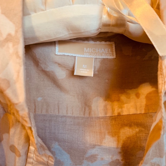 Top - Picture 2 of 2